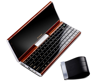 Illustration for article titled Shots Leak of Lenovo Pocket Yoga Netbook Concept, Looks Like it Actually Fits In a Pocket